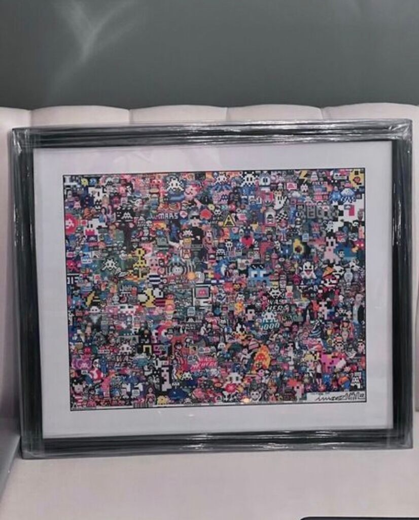 4000 (FRAMED & NEVER CREASED)