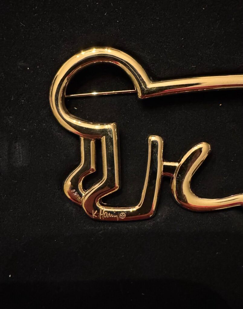 Untitled (Baby Pin 18kt Gold)