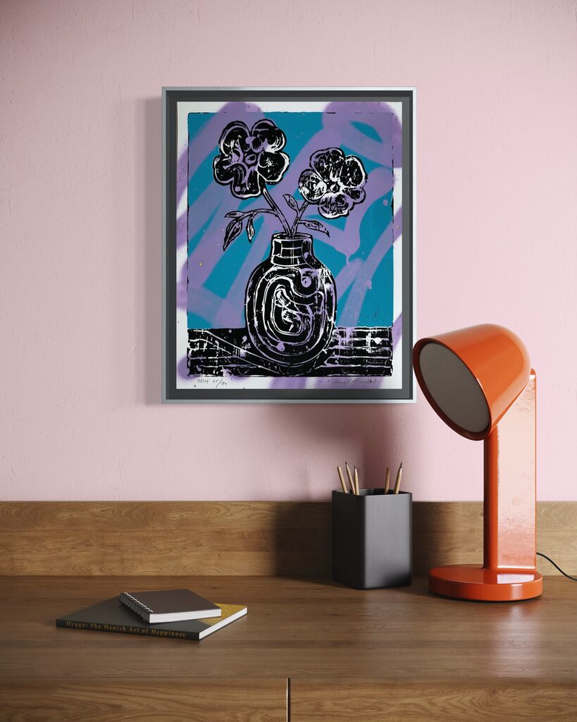HPM 65 (Hand painted Multiple) Flowers in vase