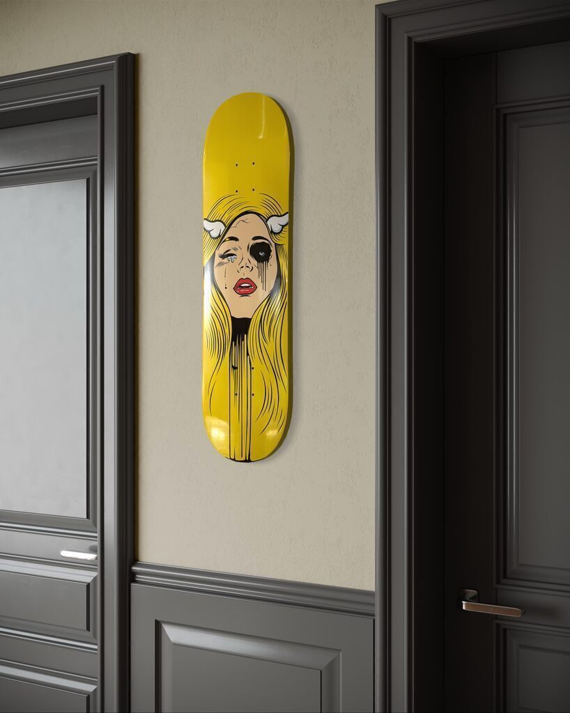 Skate deck #3 Bombshell