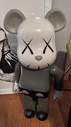 BEARBRICK COMPANION 1000% KAWS..2002
