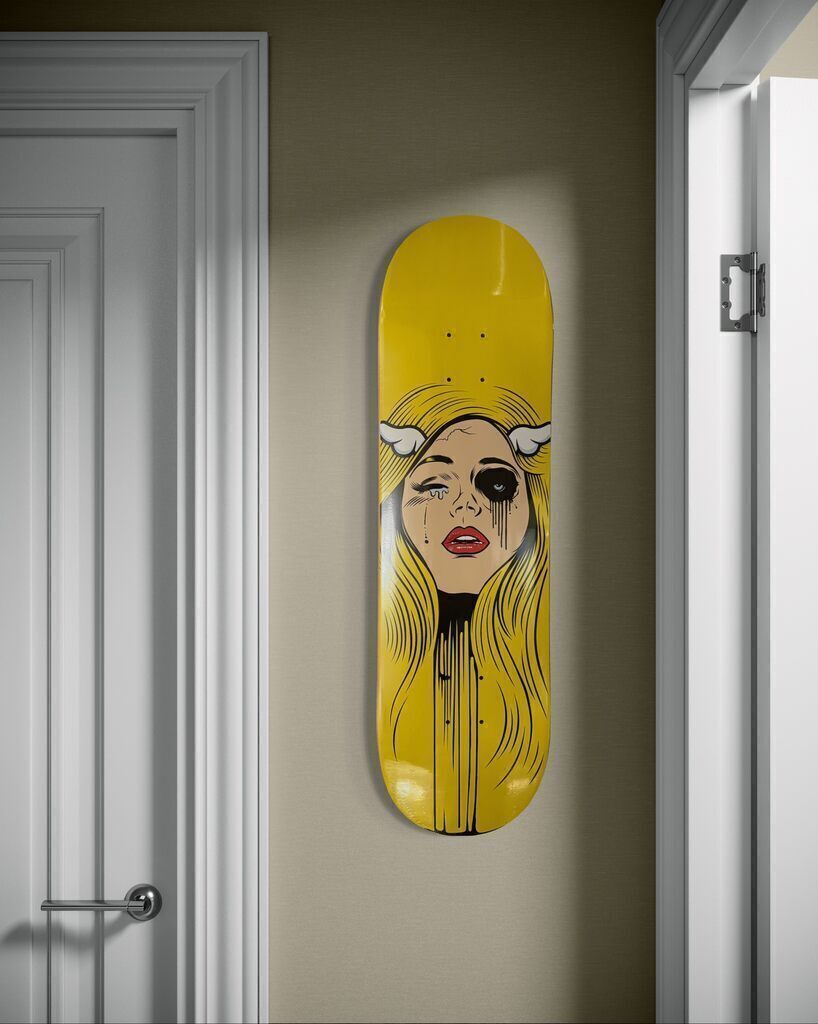 Skate deck #3 Bombshell