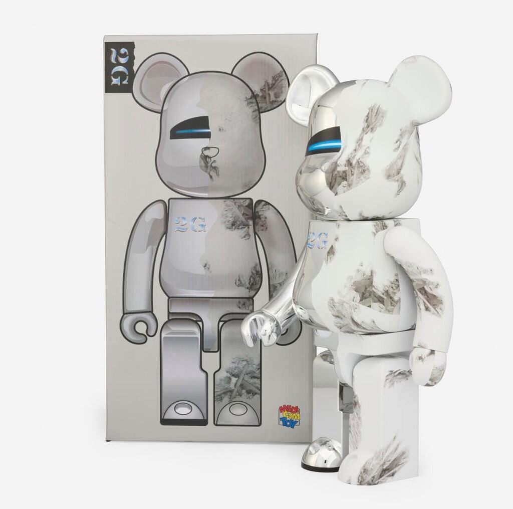 Bearbrick 1000% (Silver Variant, 2G)