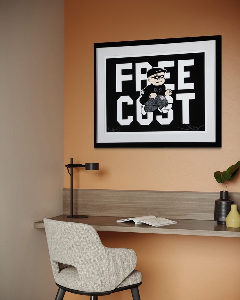 Free Cost (Black Variant)