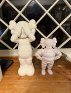 UK HOLIDAY; CERAMIC STATUES (LARGE)